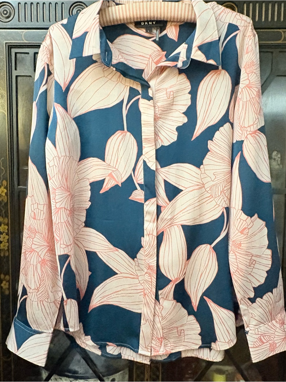 DKNY Blue Floral Button-Down Blouse with Pink Print Size Large